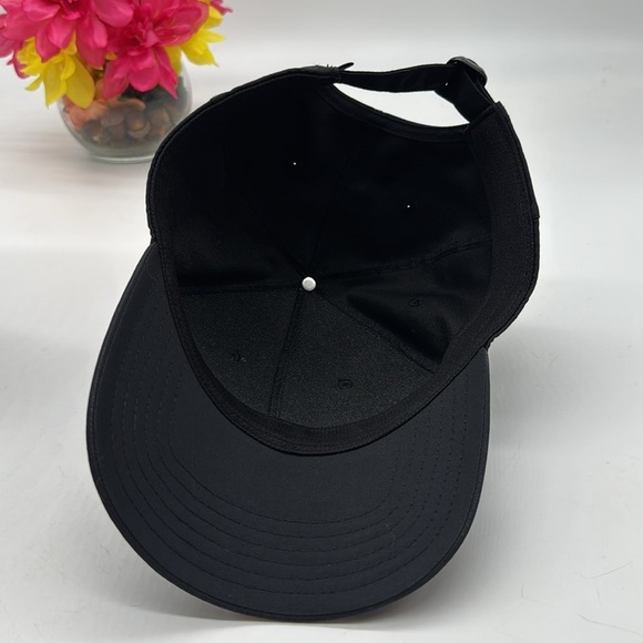 Black Classic Plain Six-Panel Hat with Curved Brim Adjustable HT7642 - Picture 4 of 4